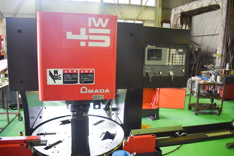 【AMADA】IW452 アイアンワーカー 【全面清掃、塗装 NC換装済】 【AMADA】IW452 アイアンワーカー 【全面清掃、塗装 NC換装済】