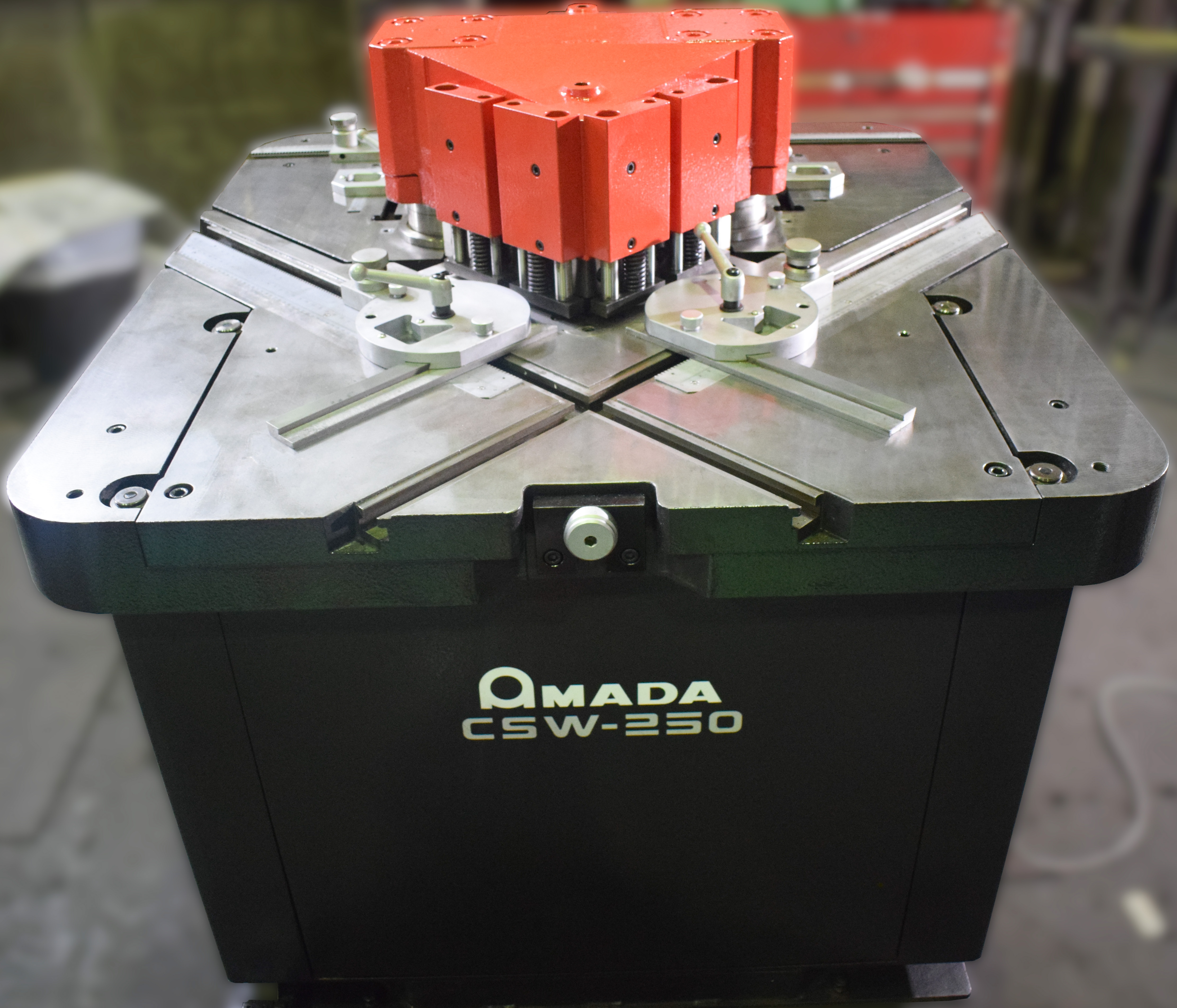【AMADA】CSW-250 ターンテーブル付き ブレード状態良好 【AMADA】CSW-250 ターンテーブル付き ブレード状態良好